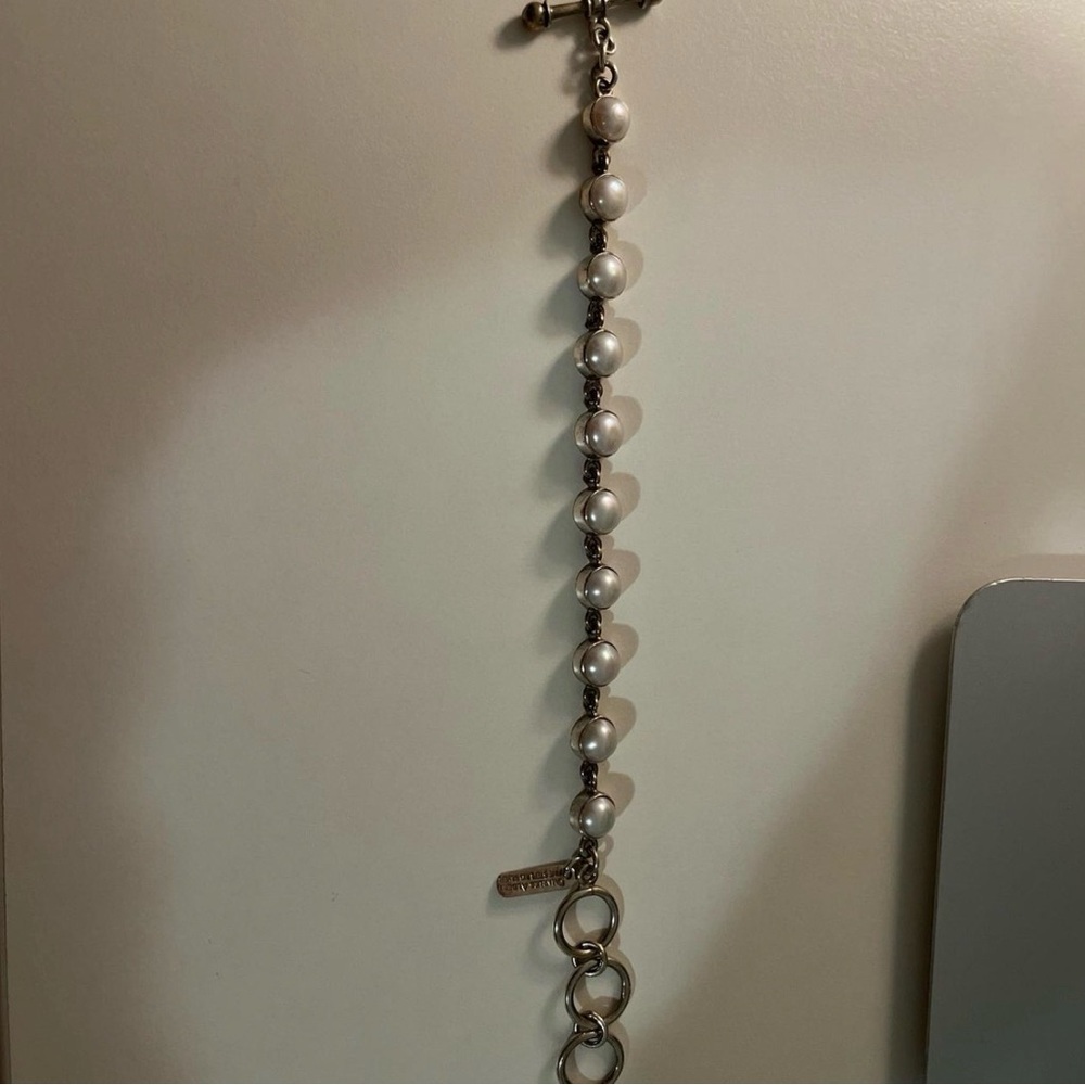 Elegant Charles Albert Sterling Silver Pearl Bracelet - Picture 2 of 2